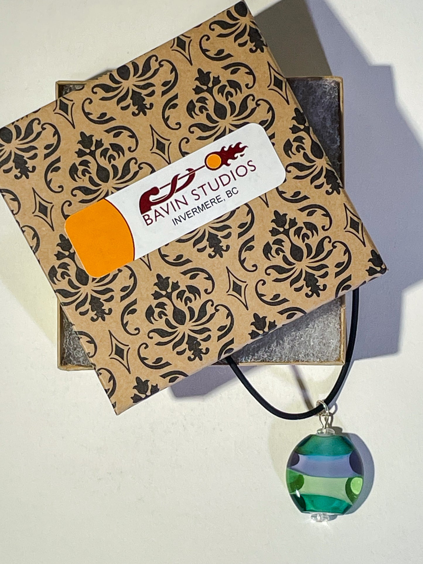 Paradise Pendant Necklace - [#2507]