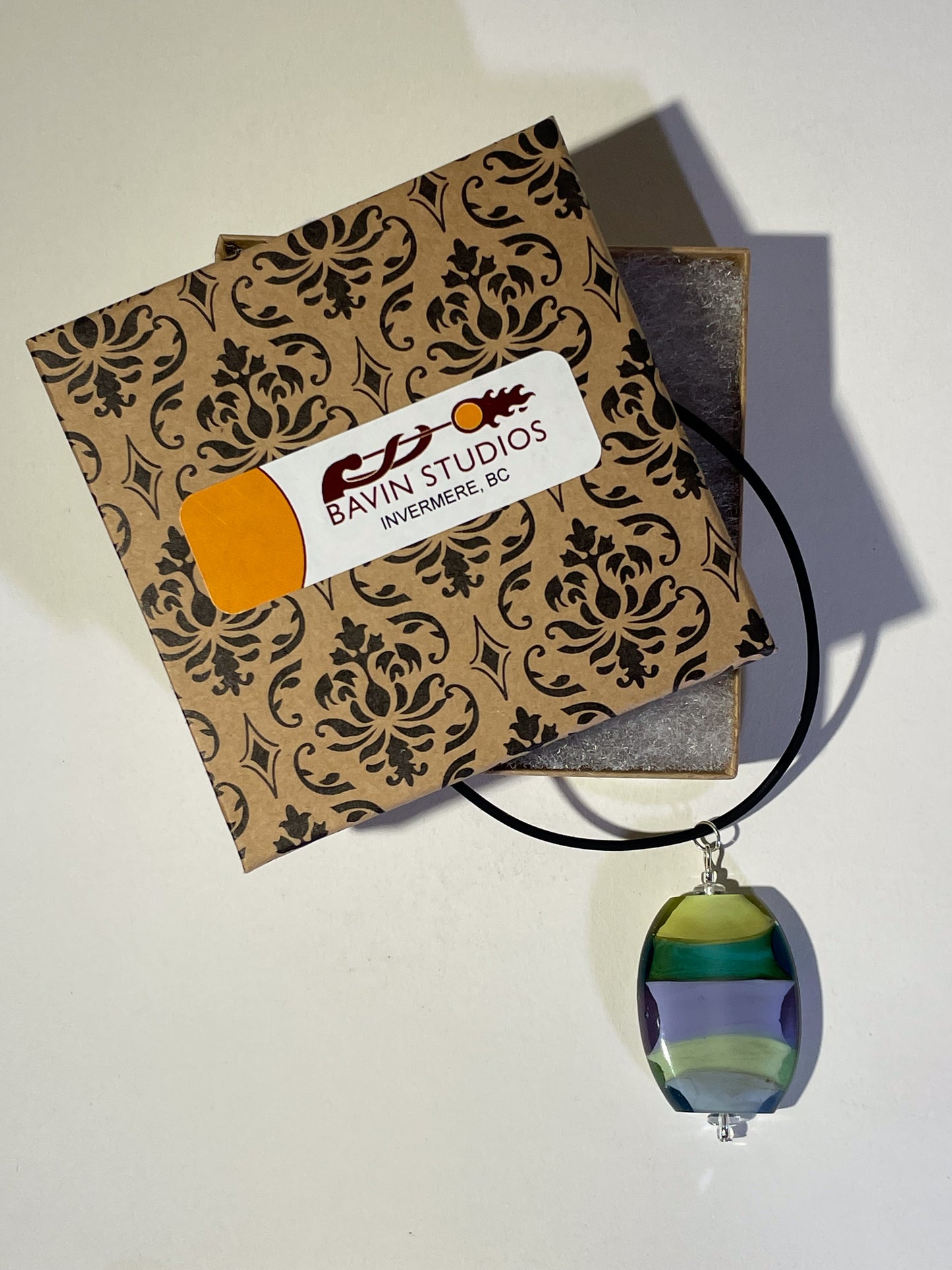 Paradise Pendant Necklace - [#2517]