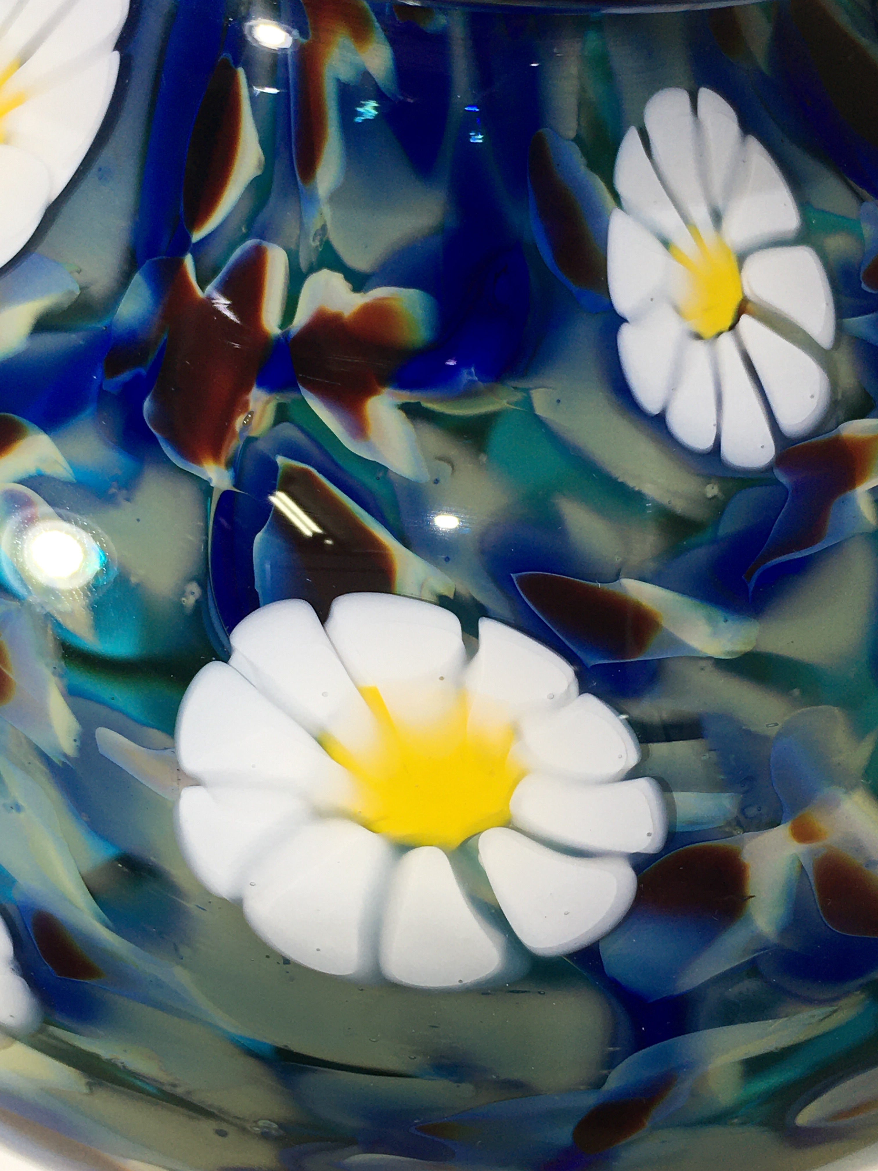 Wind Flower Vase - #231129-1 – Bavin Glassworks