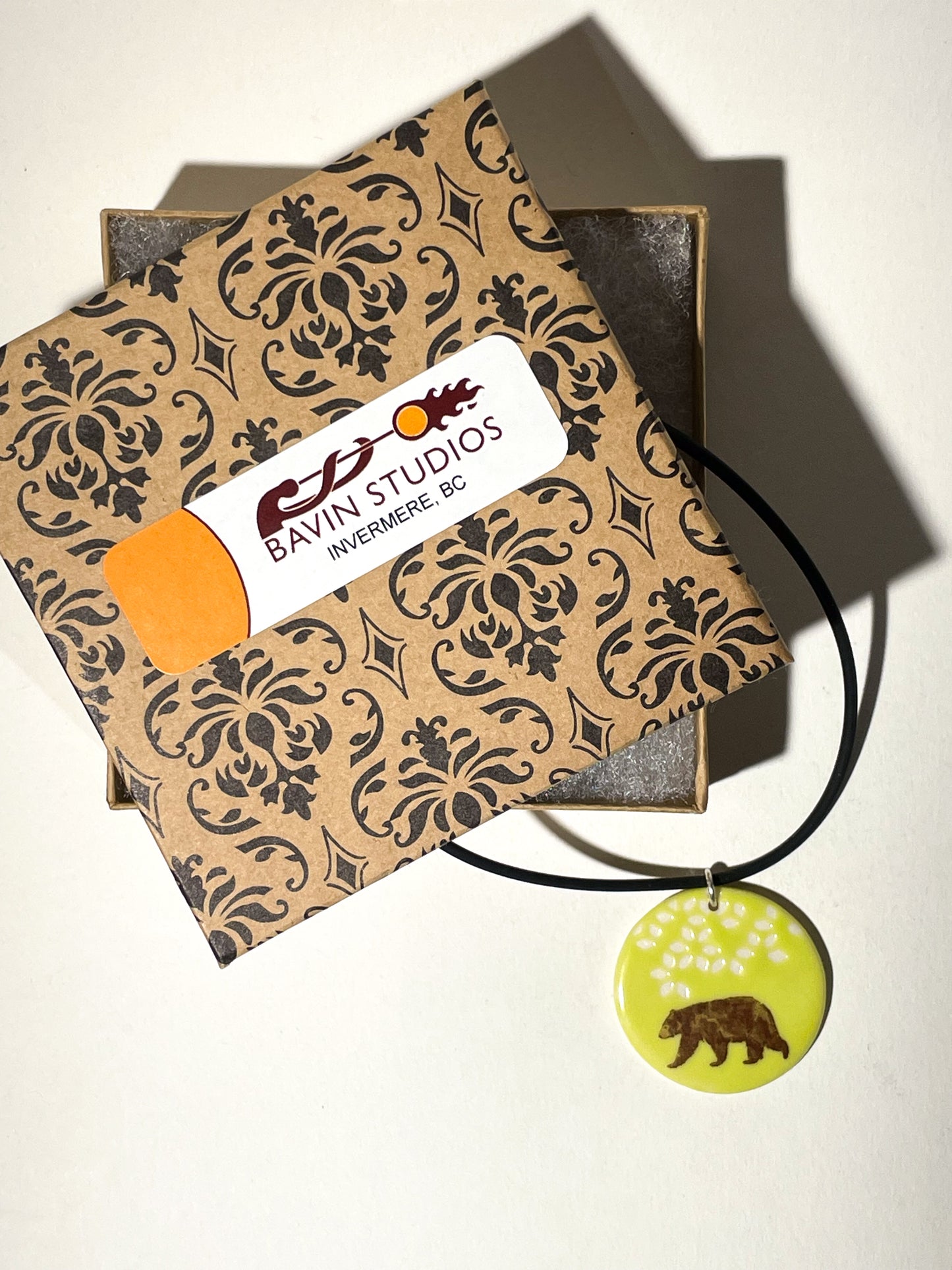 Porcelain Black Bear Necklace - [ST4030]