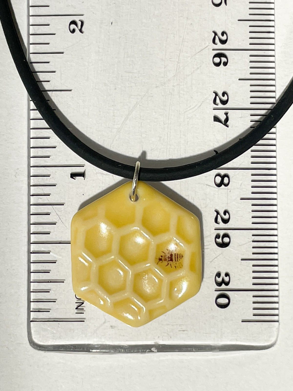 Porcelain Honeycomb Bee Necklace - [ST4008]