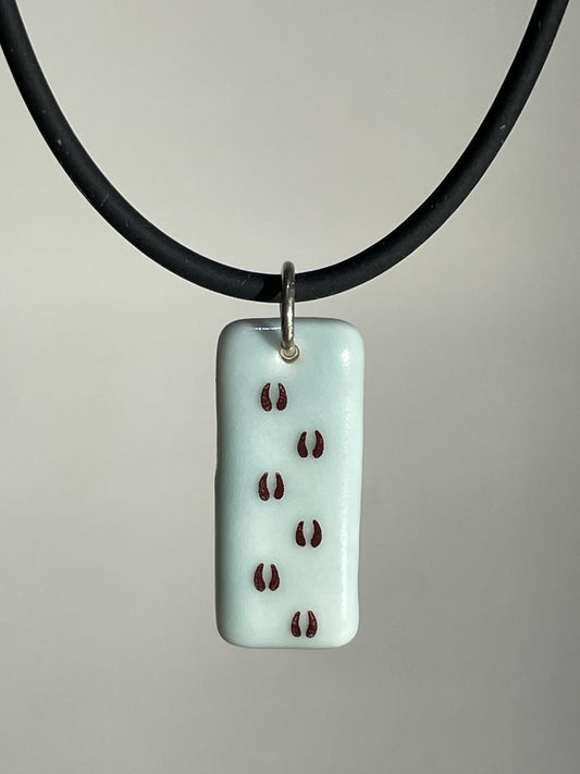 Porcelain Deer Tracks Necklace - [ST4011]