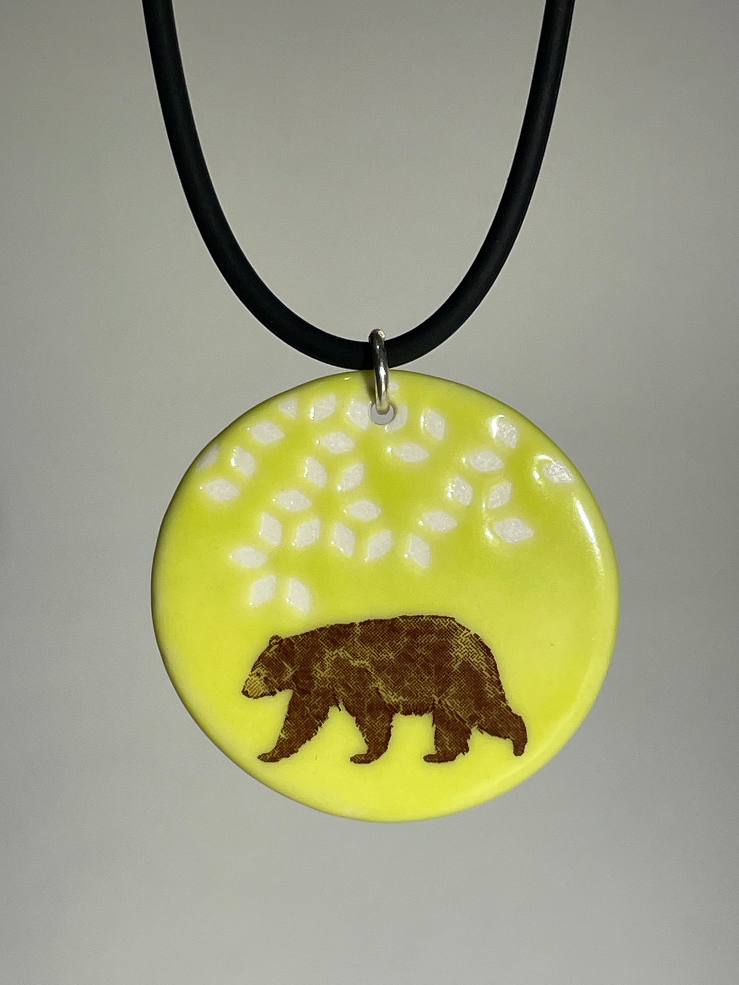 Porcelain Black Bear Necklace - [ST4030]